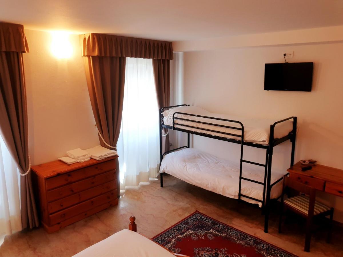 Albergo Trieste Lorenzago Di Cadore Экстерьер фото