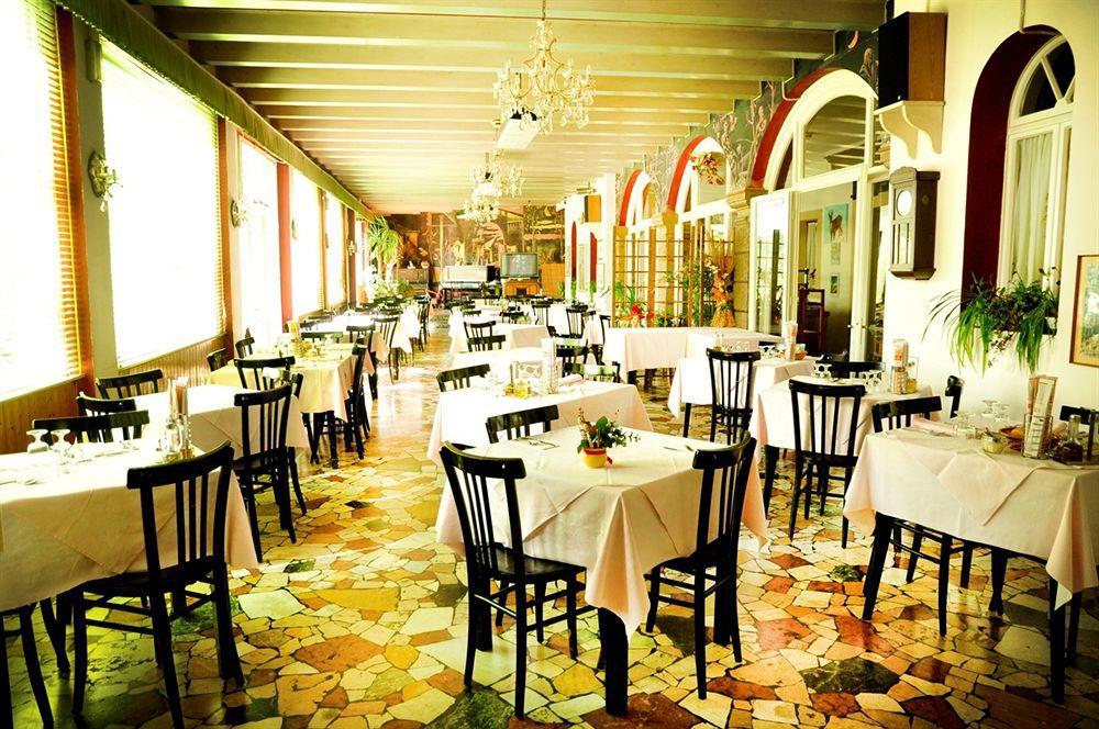 Albergo Trieste Lorenzago Di Cadore Экстерьер фото