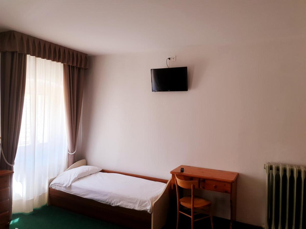 Albergo Trieste Lorenzago Di Cadore Экстерьер фото